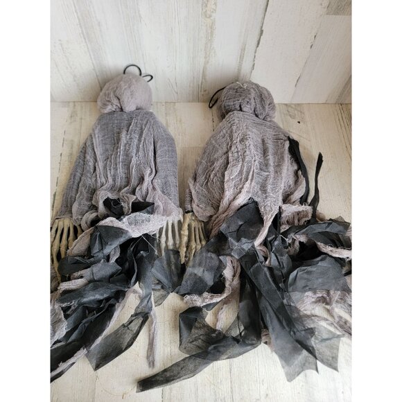Scary grim reaper grey hanging skeleton Halloween set prop decor - Picture 7 of 9